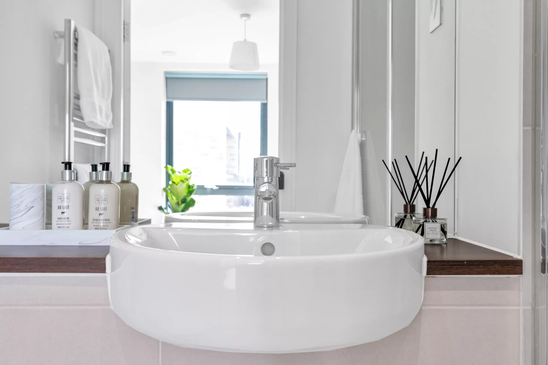 detailed airbnb photography, close-up airbnb photography