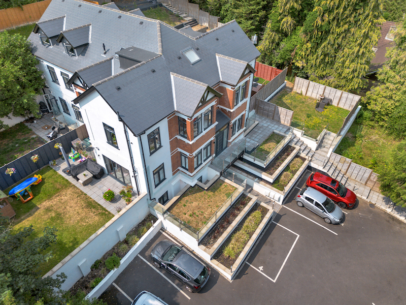 Book an aerial photographer in London