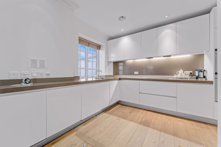 2-Bed Airbnb Photography In Lyall Mews, Belgravia, Central London, SW1X
