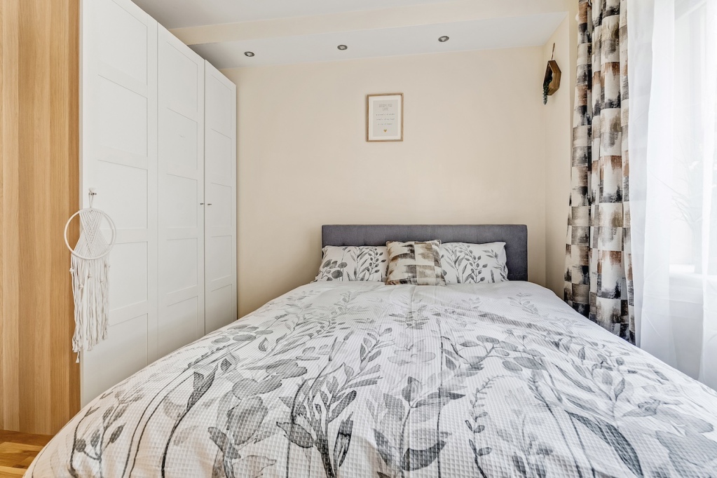 Property photography in WoodFord, Woodford Airbnb Photographer