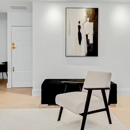 Female Property Photographer , Female Airbnb Photographer