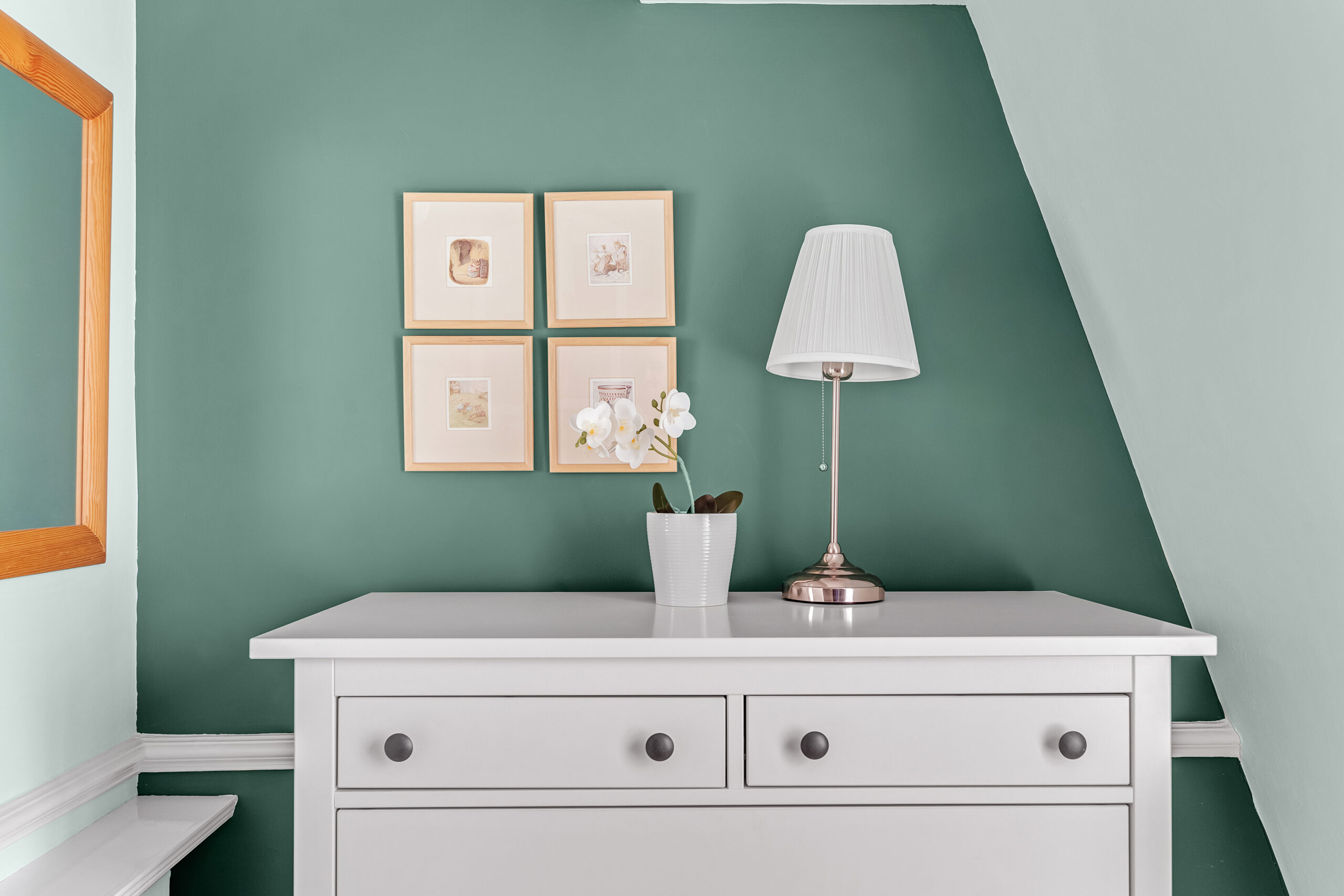 Airbnb property photographer in Warrington Crescent , Maida Vale , W9