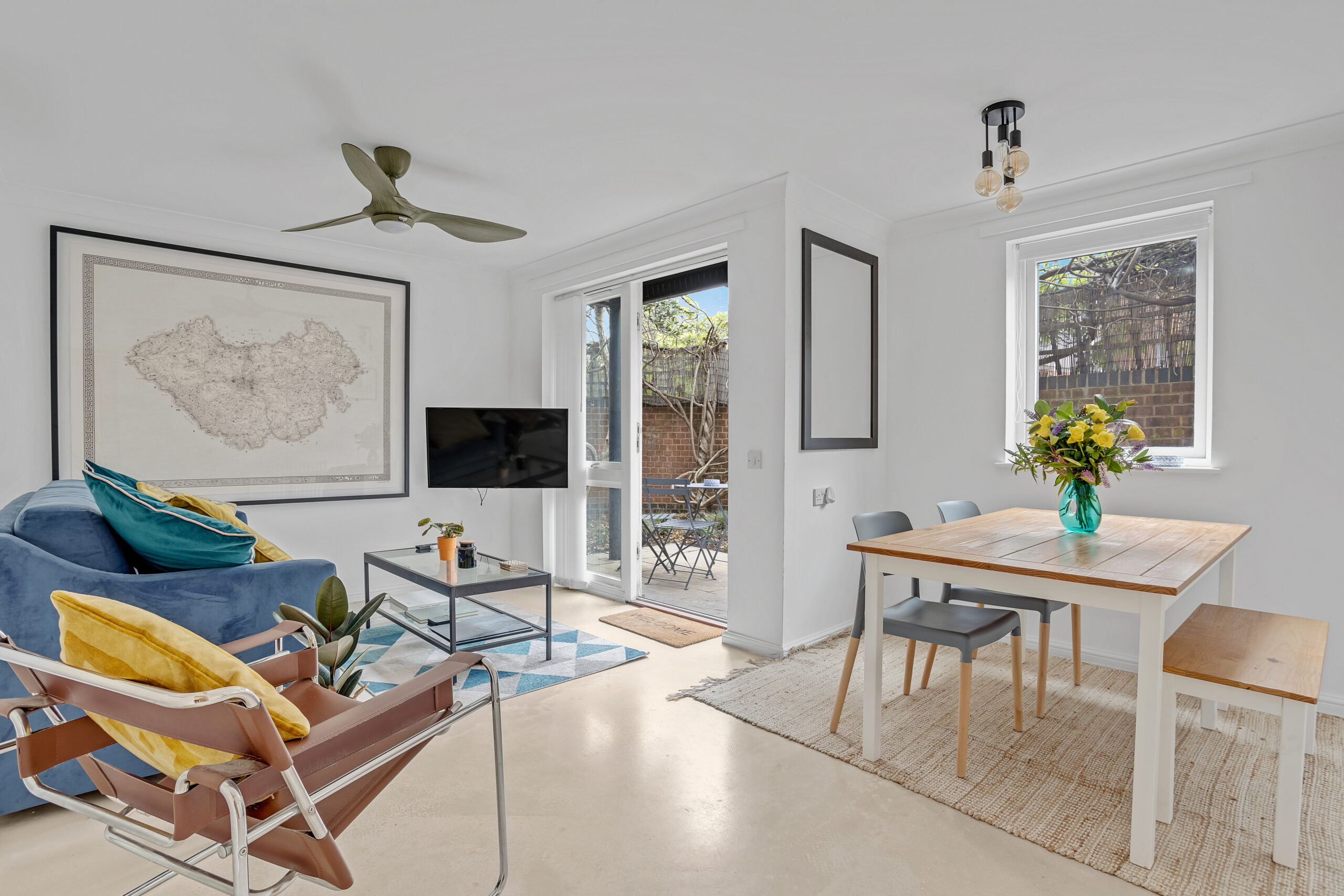 Airbnb photography Church Road, property photography N1 2FA, London Airbnb photographer, Church Road property photographer, two-bedroom flat photography London, Islington property photography
