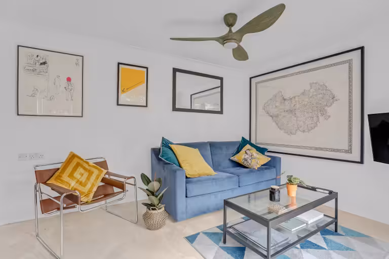Airbnb photography Church Road, property photography N1 2FA, London Airbnb photographer, Church Road property photographer, two-bedroom flat photography London, Islington property photography