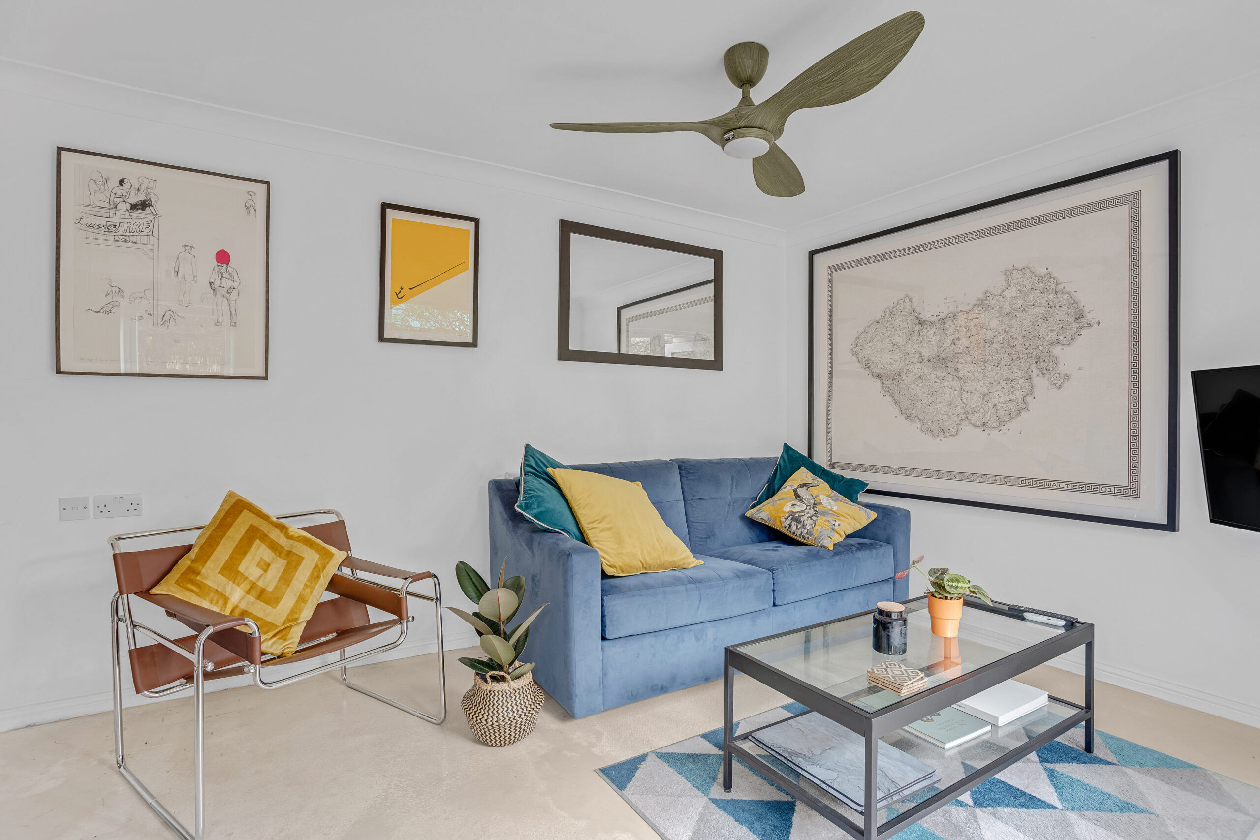 Airbnb photography Church Road, property photography N1 2FA, London Airbnb photographer, Church Road property photographer, two-bedroom flat photography London, Islington property photography