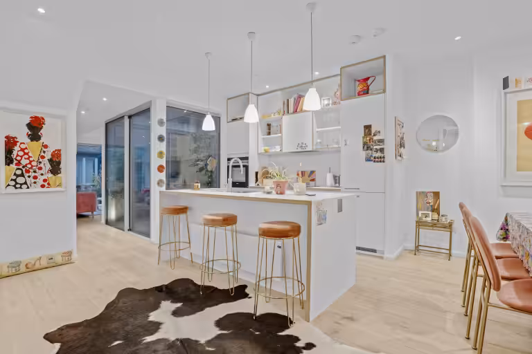 London flat photography, tenant accommodation photography, Airbnb listing photography Battersea, rental home photography London, real estate photography Shuttleworth Road