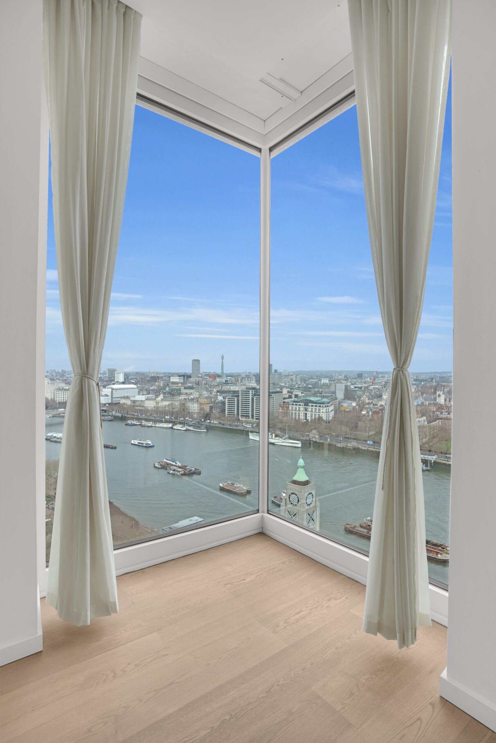 real estate photography South Bank London