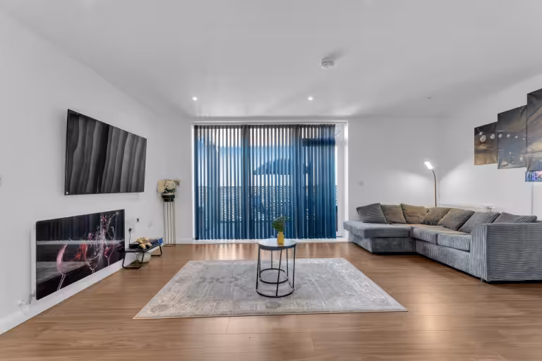 Airbnb host photography Wembley