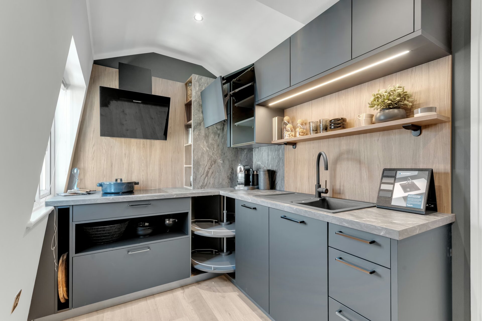 creative kitchen photography, high-end showroom photography, real estate kitchen photography,