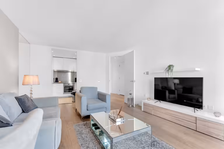 Airbnb apartment photography Canary Wharf
