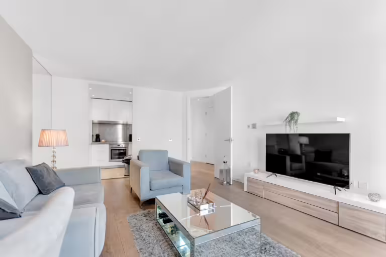 Airbnb apartment photography Canary Wharf