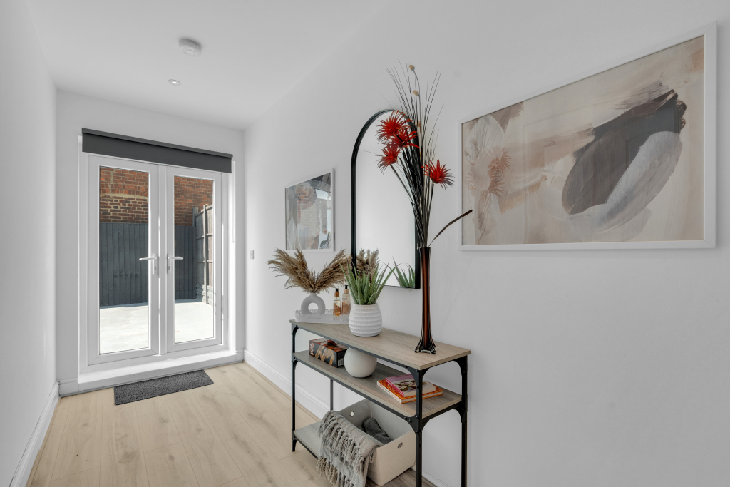 short let property photos SW19