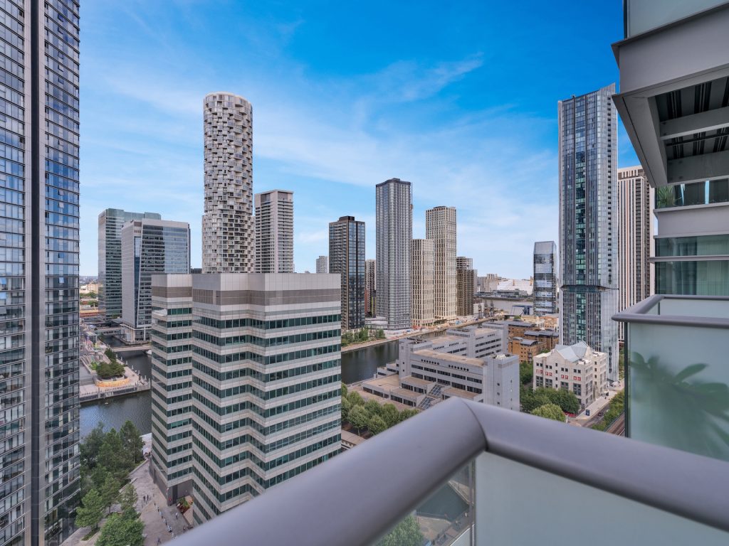 real estate photography Canary Wharf