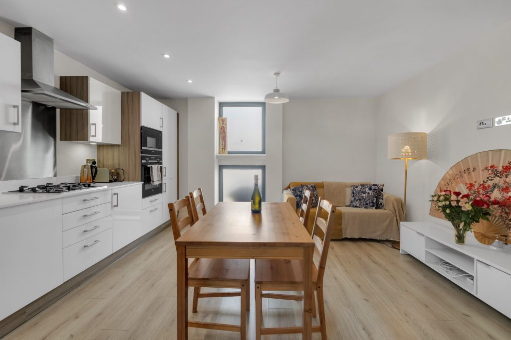  Airbnb property photos Wimbledon