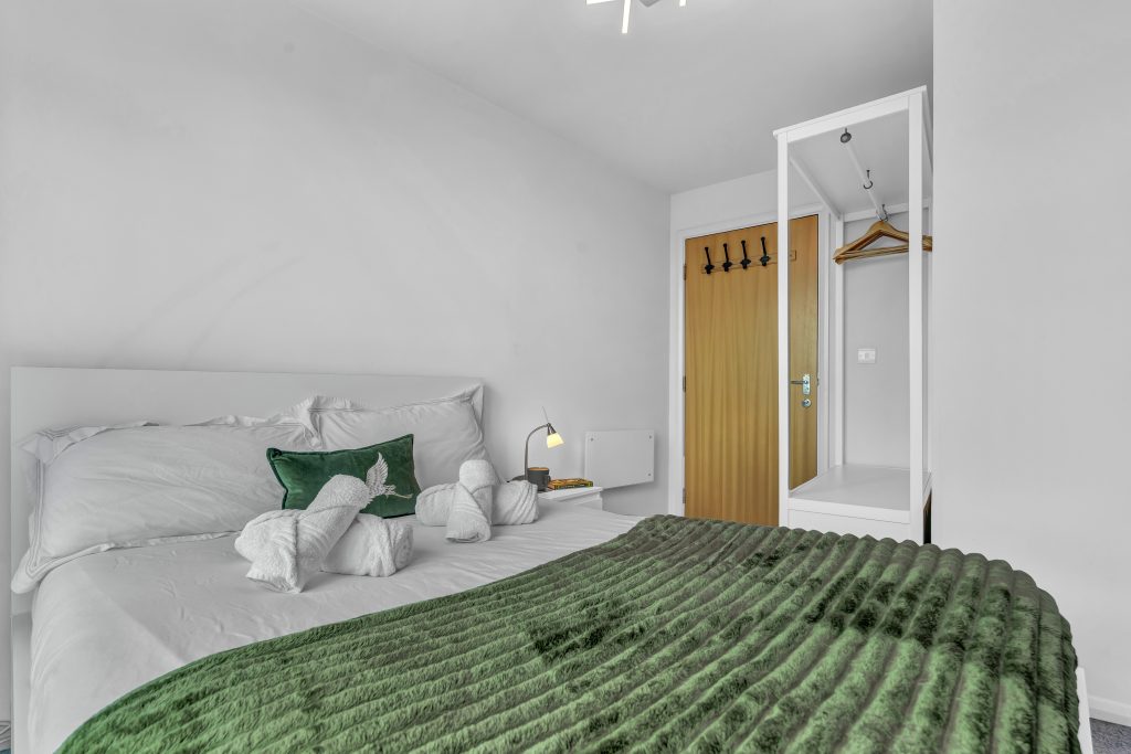 2 bed apartment photography Admiral House SW8