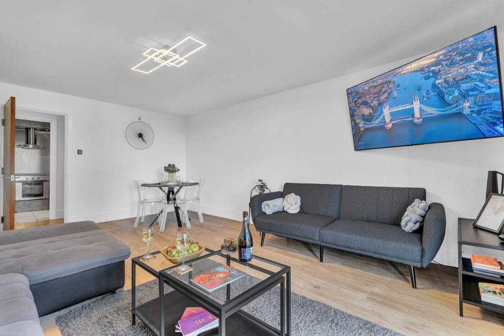 drone property photography St George Wharf, videography for apartments London SW8, rental listing photography St George Wharf, letting agent photography services SW8