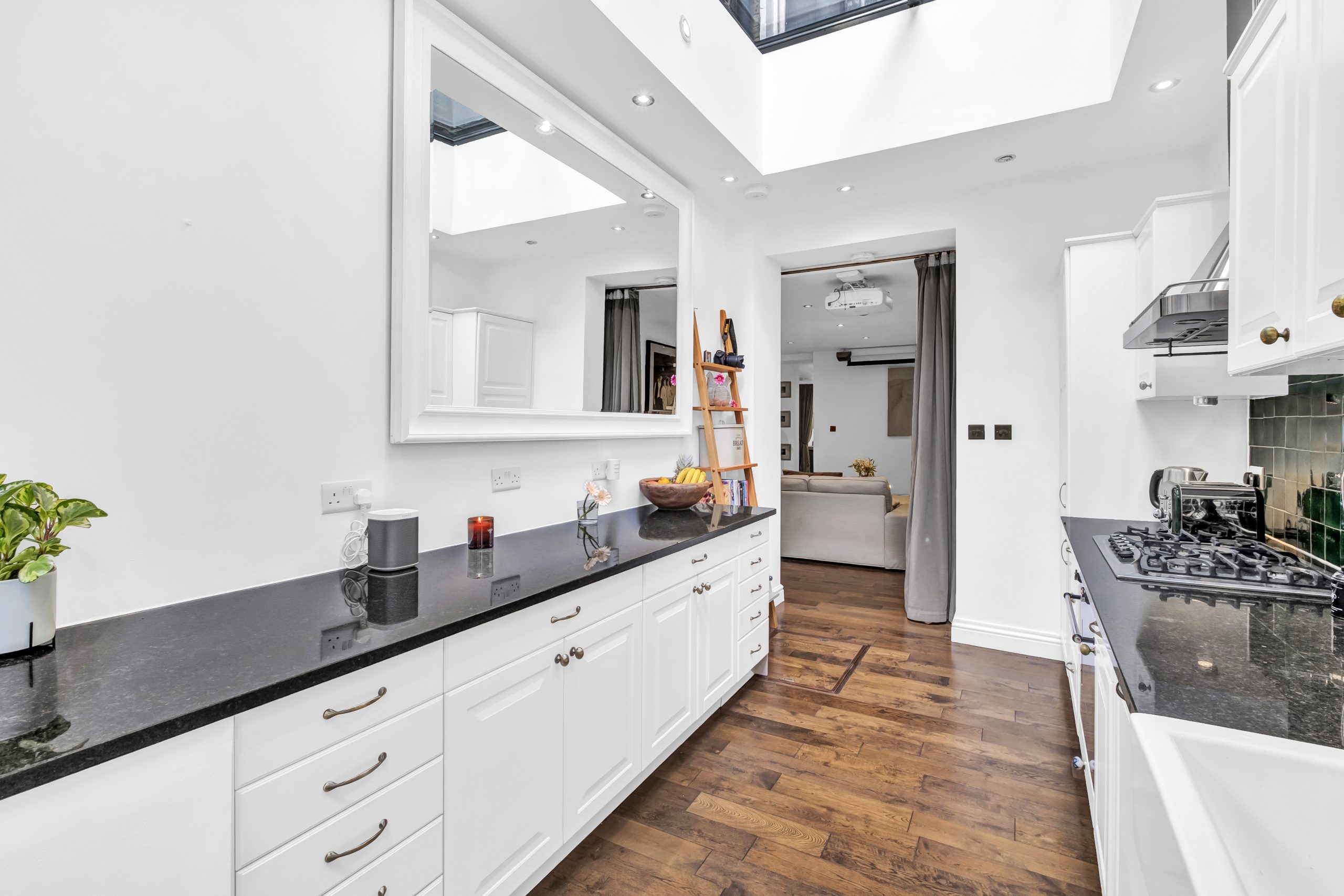 serviced apartment photography Warwick Avenue