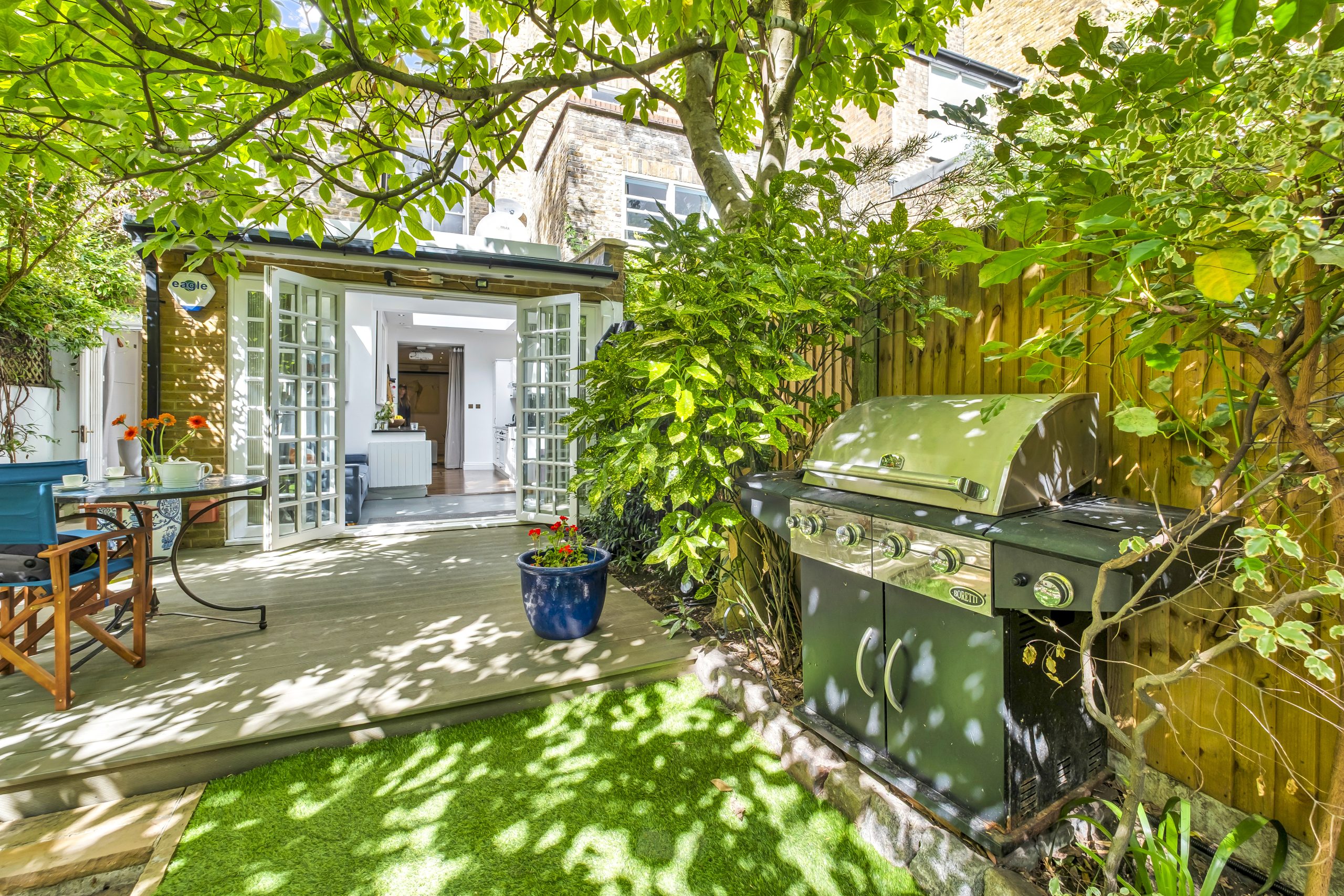 professional house photography Warwick Avenue