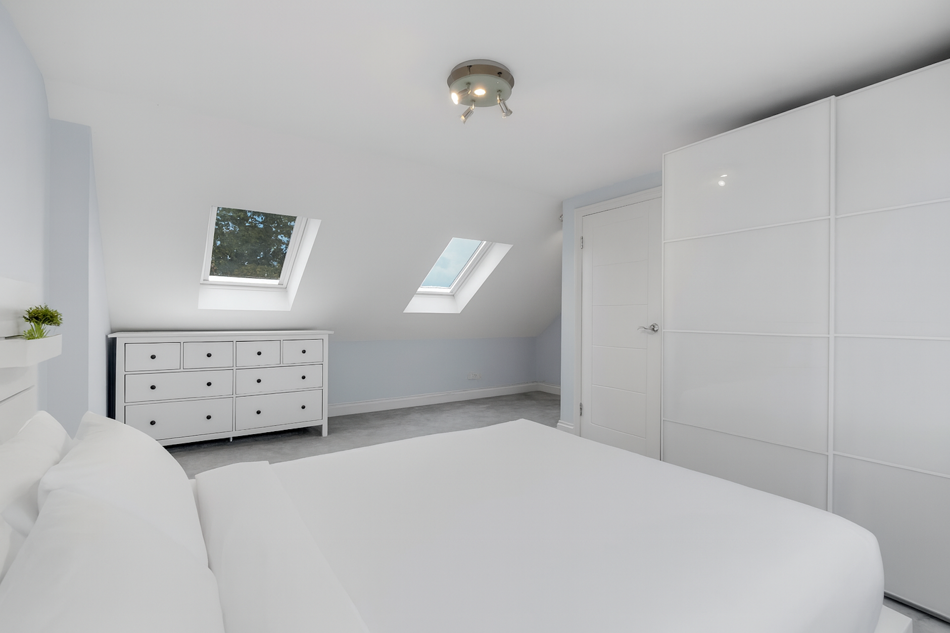 Hayes UB3 house photography