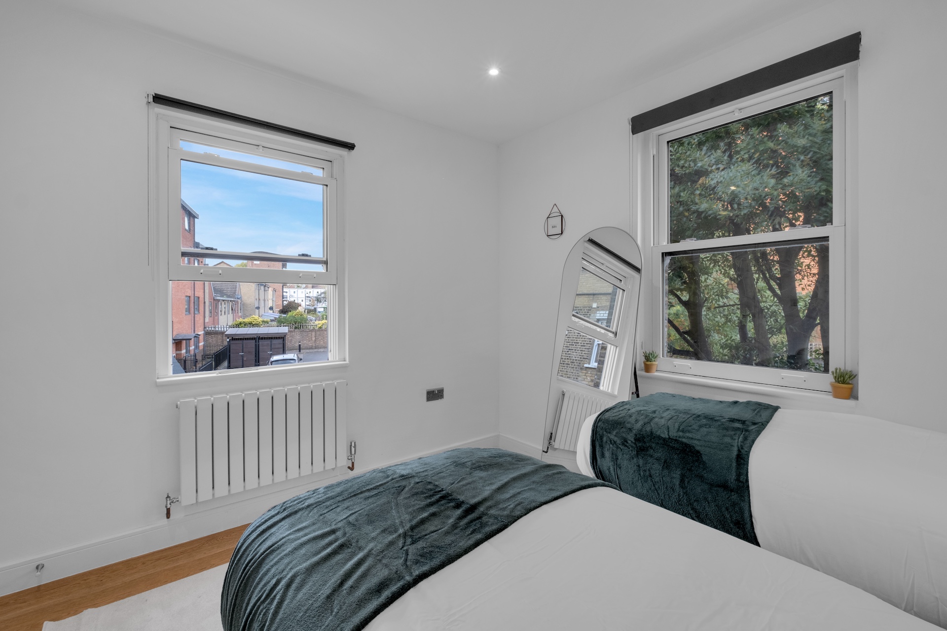 SE16 airbnb photography, Canada Water serviced accommodation photography, rent-to-rent photography SE16