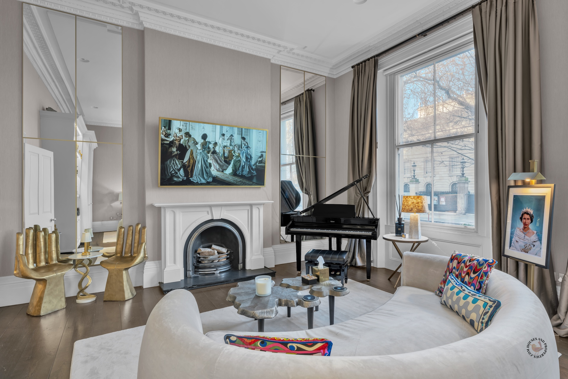 R2SA accommodation photography Westminster, Airbnb listing photos Buckingham Gate, Airbnb host photography SW1E,