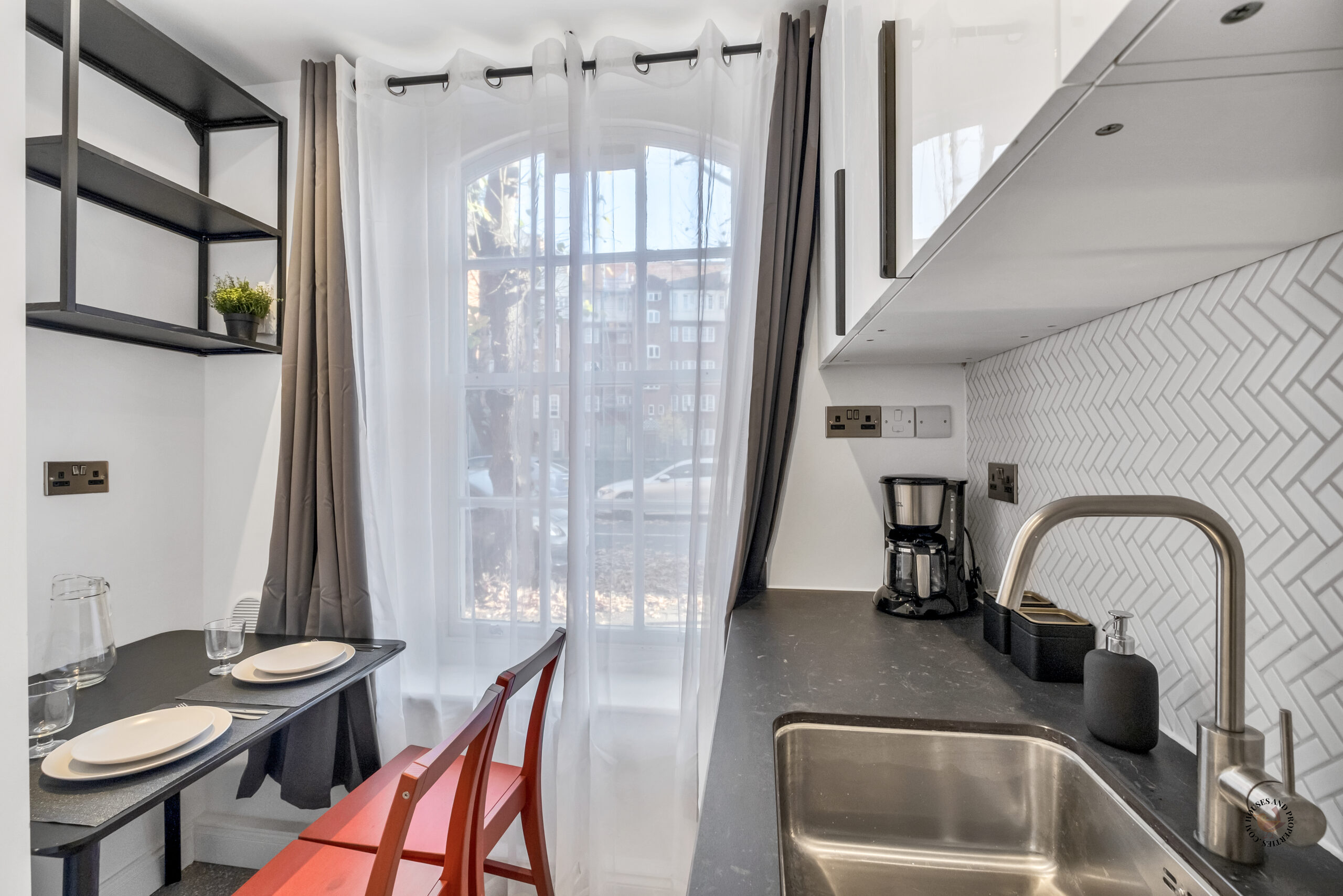 vacation rental photographer East London, short-stay let images, landlord photography services, property investment photography, estate agent photographer E2, flat photography for tenants, Airbnb listing photography Shoreditch, best property photographers Tower Hamlets, Houses and Properties photography fees, 1-bed flat photography London, Hackney Road property images,