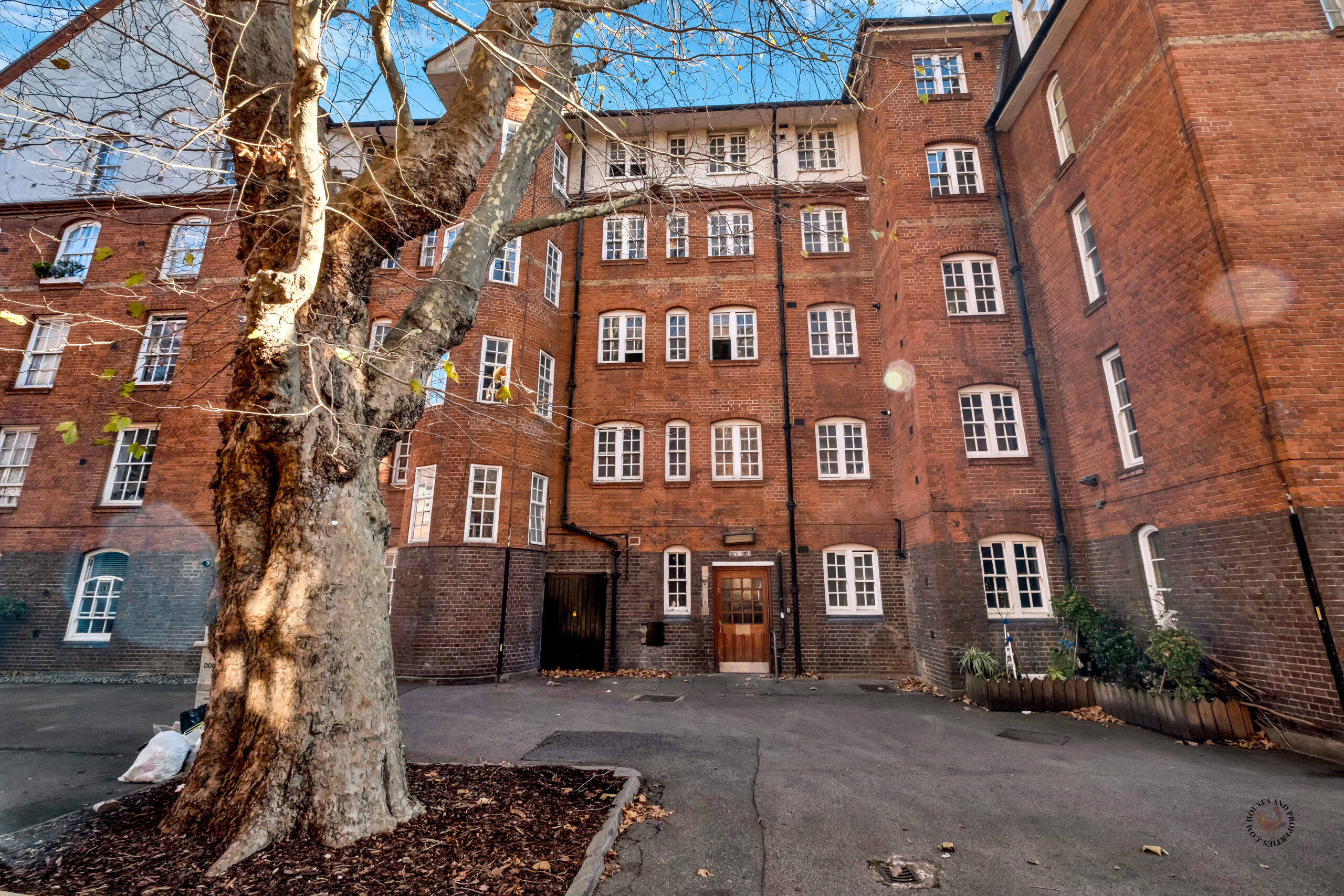 Camlet St property photography, Tower Hamlets Airbnb photographer, E2 real estate photography, East London house photography, Shoreditch shortlet photography, Bethnal Green rental photography, professional interior photography Camlet Street