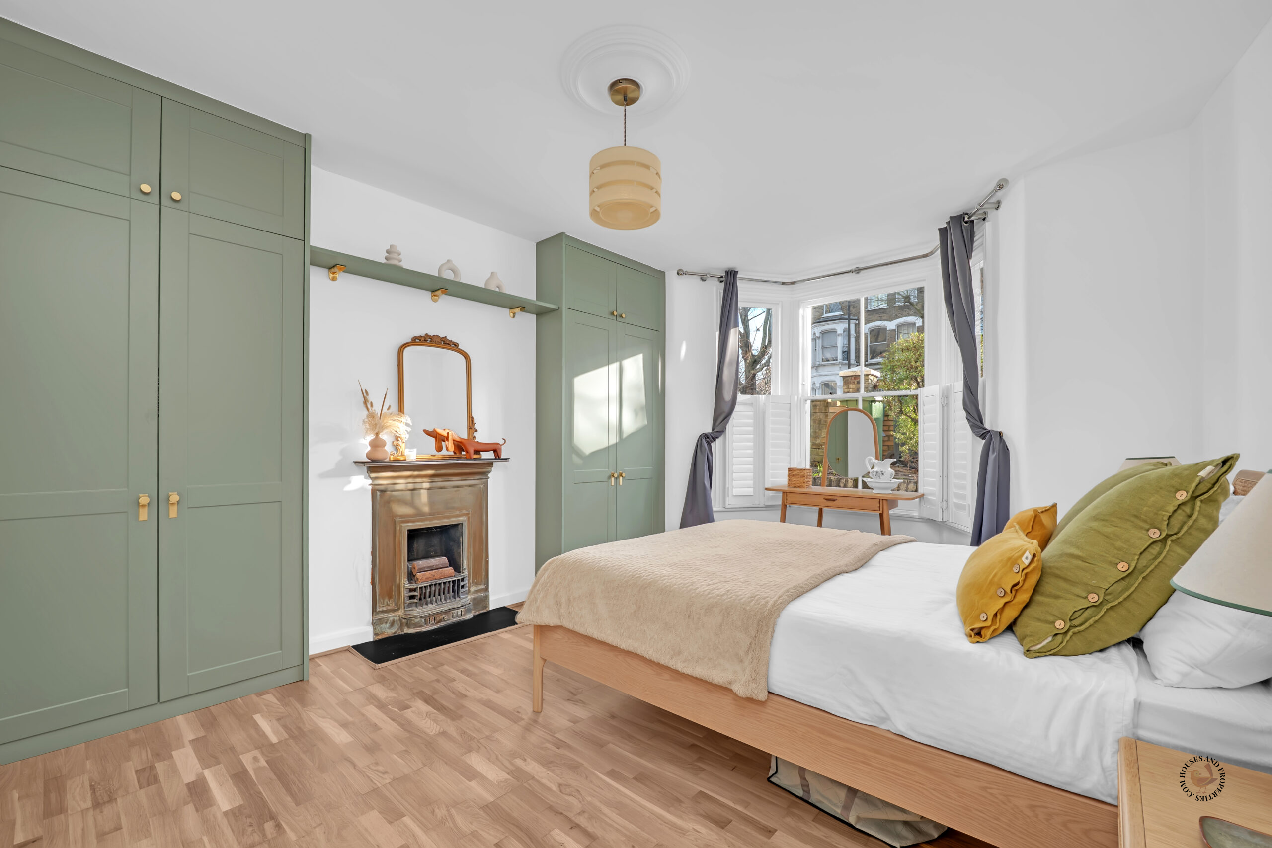 2 bedroom Airbnb photography Crouch Hill N4