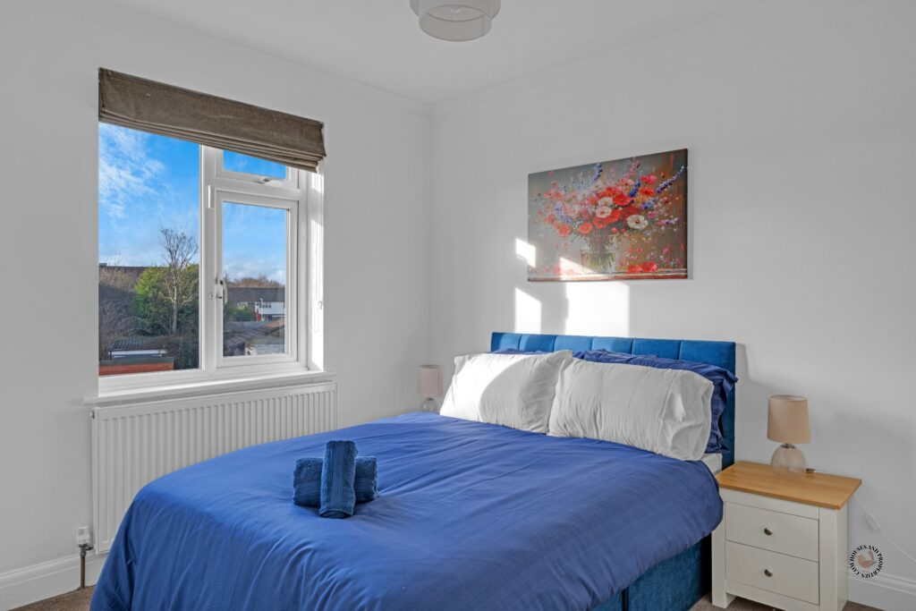 Houses and Properties Rainham property photography, Rainham RM13 property photographer, 3 bed Airbnb photography Rainham, Airbnb photographer RM13 London, serviced accommodation photography Rainham, rent to rent property photography London East, R2SA photography Rainham, shortlets photography RM13, vacation rental photography Rainham London, aparthotel photography East London, rental property photography Rainham, landlord property photography RM13, property investment photography London, tenant focused property photography, interior property photography Rainham, house photography RM13, apartment photography Rainham London, real estate photography Rainham, property marketing photography RM13, Airbnb listing photography Rainham, short stay accommodation photography London, holiday let photography RM13, professional property photographer Rainham, drone photography for property Rainham, property videography RM13,