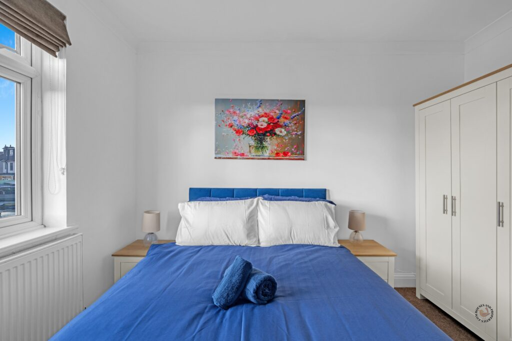 Houses and Properties Rainham property photography, Rainham RM13 property photographer, 3 bed Airbnb photography Rainham, Airbnb photographer RM13 London, serviced accommodation photography Rainham, rent to rent property photography London East, R2SA photography Rainham, shortlets photography RM13, vacation rental photography Rainham London, aparthotel photography East London, rental property photography Rainham, landlord property photography RM13, property investment photography London, tenant focused property photography, interior property photography Rainham, house photography RM13, apartment photography Rainham London, real estate photography Rainham, property marketing photography RM13, Airbnb listing photography Rainham, short stay accommodation photography London, holiday let photography RM13, professional property photographer Rainham, drone photography for property Rainham, property videography RM13,