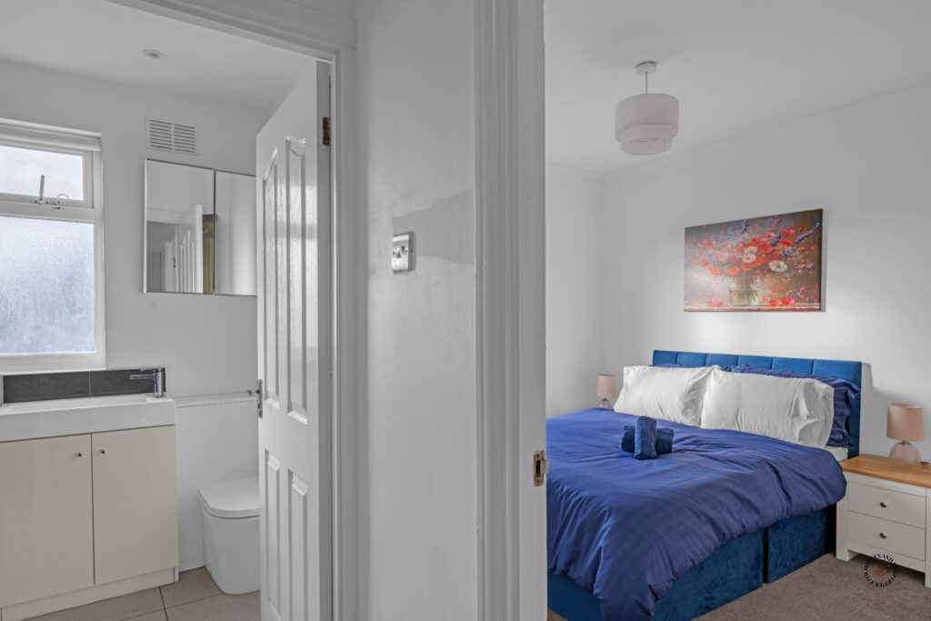 3D virtual tour property Rainham, East London property photography services, residential property photography Rainham, buy to let photography London, furnished rental photography RM13, housing photography Rainham, property advertising photography London, Airbnb management photography Rainham, serviced apartment photography RM13, rental listing photography Rainham London, property portfolio photography landlords, house interiors photography Rainham, flat photography RM13 London, property sales photography Rainham, real estate marketing photography East London,