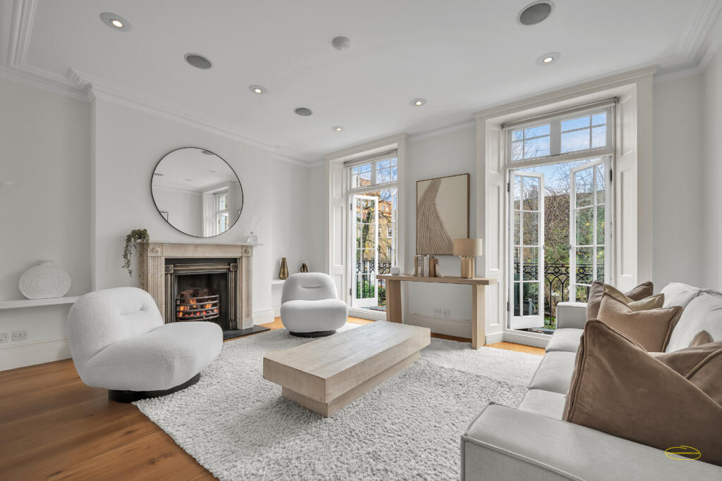 large Airbnb photography London, Airbnb photographer London, Airbnb photographer Kensington, Airbnb photographer Knightsbridge, SW7 Airbnb photography, Kensington Airbnb photographer, Knightsbridge Airbnb photographer, luxury Airbnb photography London, high end interior photographer London, luxury interior photographer London, serviced accommodation photographer London, short let property photographer London, holiday let photographer London, 5 bedroom Airbnb photography, large house photography London, basement interior photography London, cinema room photographer London, luxury property photographer Kensington, luxury property photographer Knightsbridge, premium Airbnb listing photography London