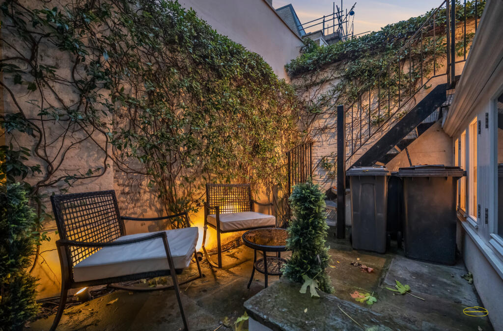 large Airbnb photography London, Airbnb photographer London, Airbnb photographer Kensington, Airbnb photographer Knightsbridge, SW7 Airbnb photography, Kensington Airbnb photographer, Knightsbridge Airbnb photographer, luxury Airbnb photography London, high end interior photographer London, luxury interior photographer London, serviced accommodation photographer London, short let property photographer London, holiday let photographer London, 5 bedroom Airbnb photography, large house photography London, basement interior photography London, cinema room photographer London, luxury property photographer Kensington, luxury property photographer Knightsbridge, premium Airbnb listing photography London