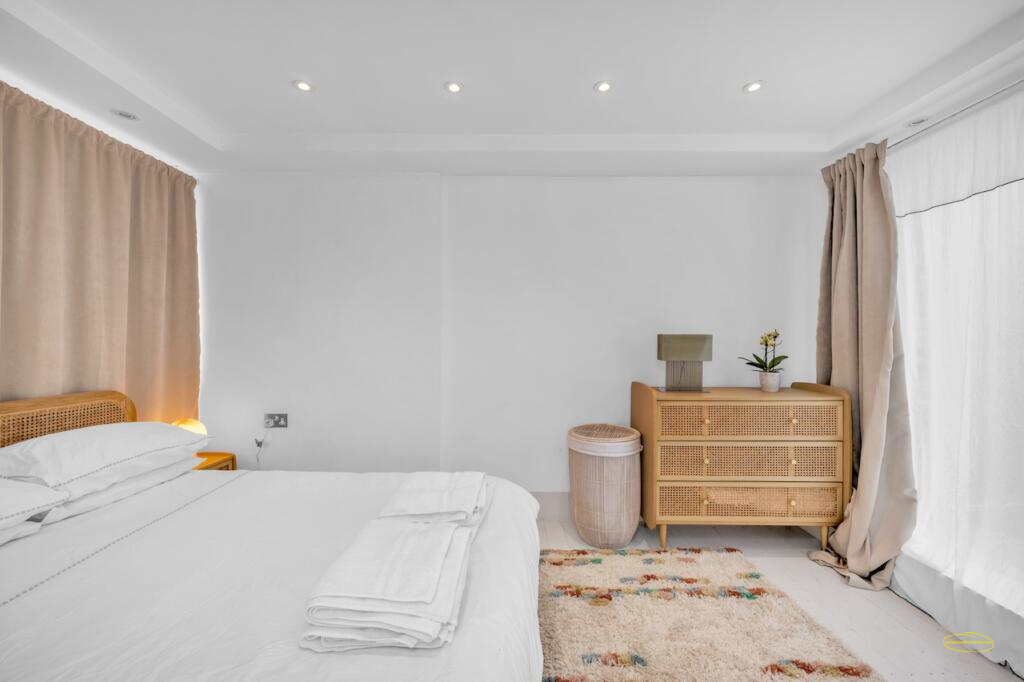 3 Bedroom Airbnb House Photography In North London, N1, Islington