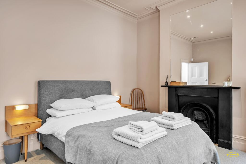 3 Bedroom Airbnb House Photography In North London, N1, Islington