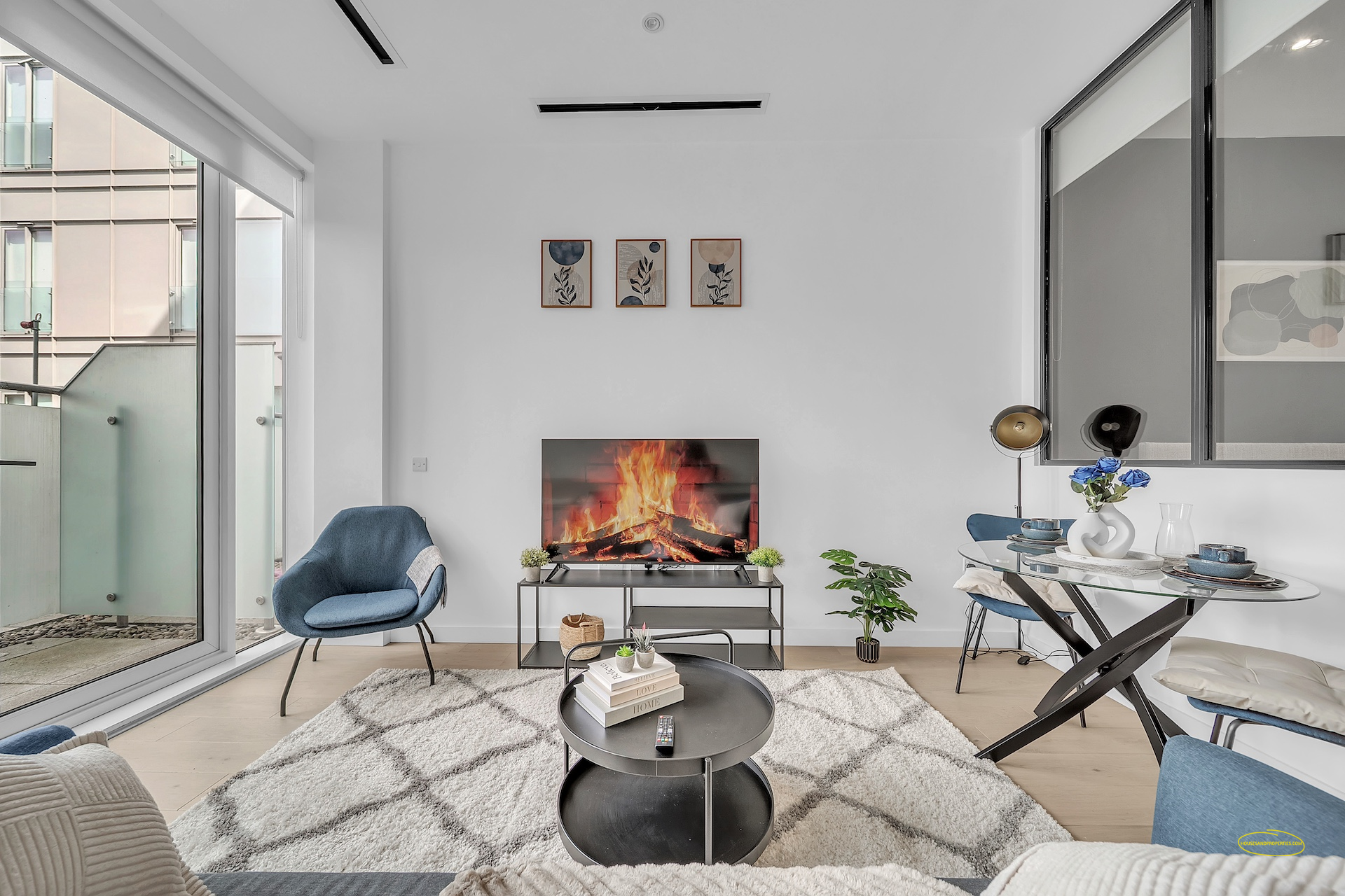 1 Bedroom Apartment Photography In TW8, Brentford