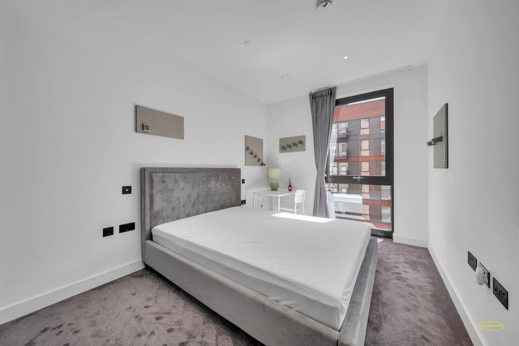 Photographing London Airbnb Home In SW11, Wandsworth