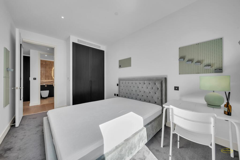 Photographing London Airbnb Home In SW11, Wandsworth