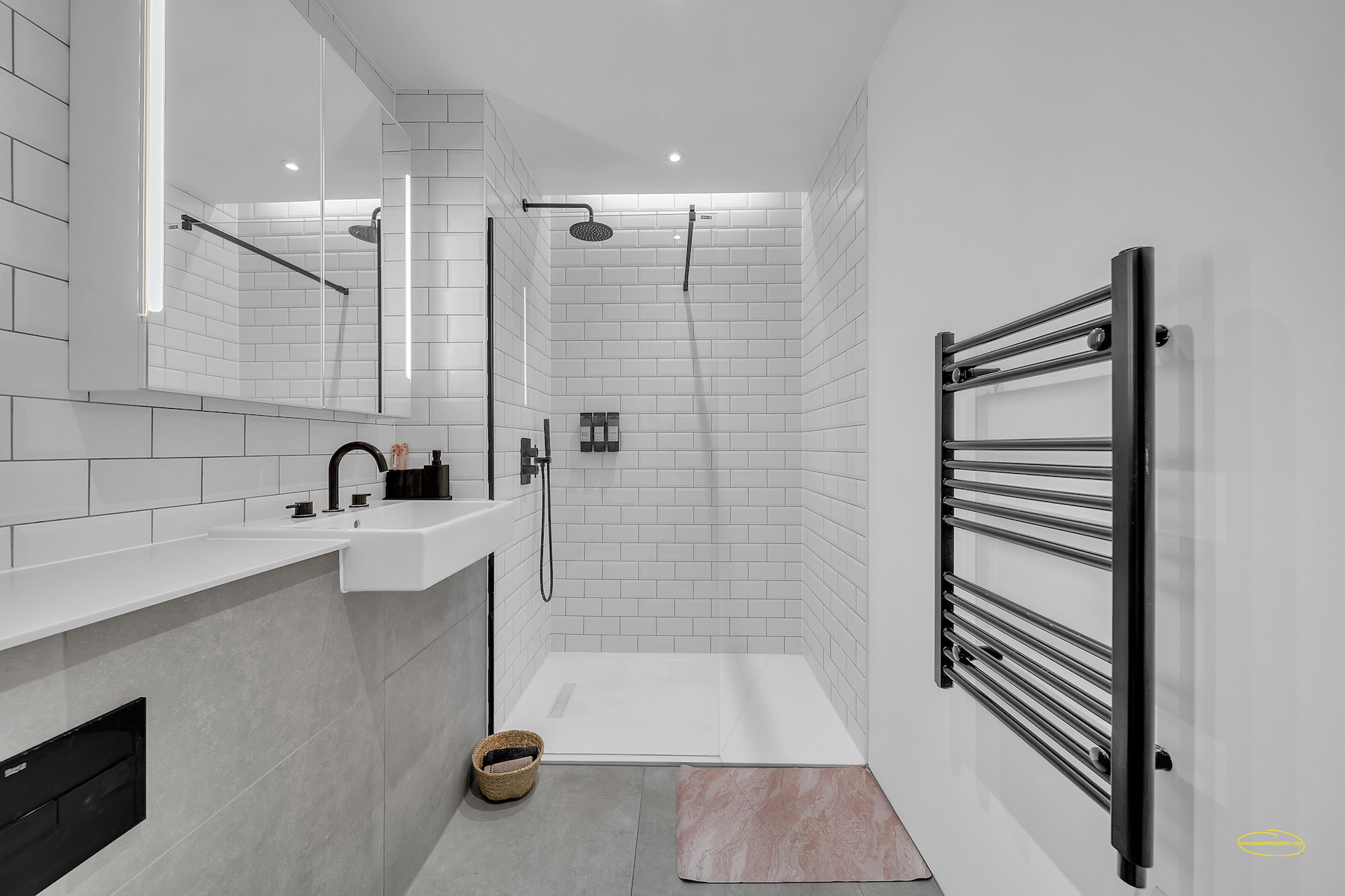 1 Bedroom Apartment Photography In TW8, Brentford