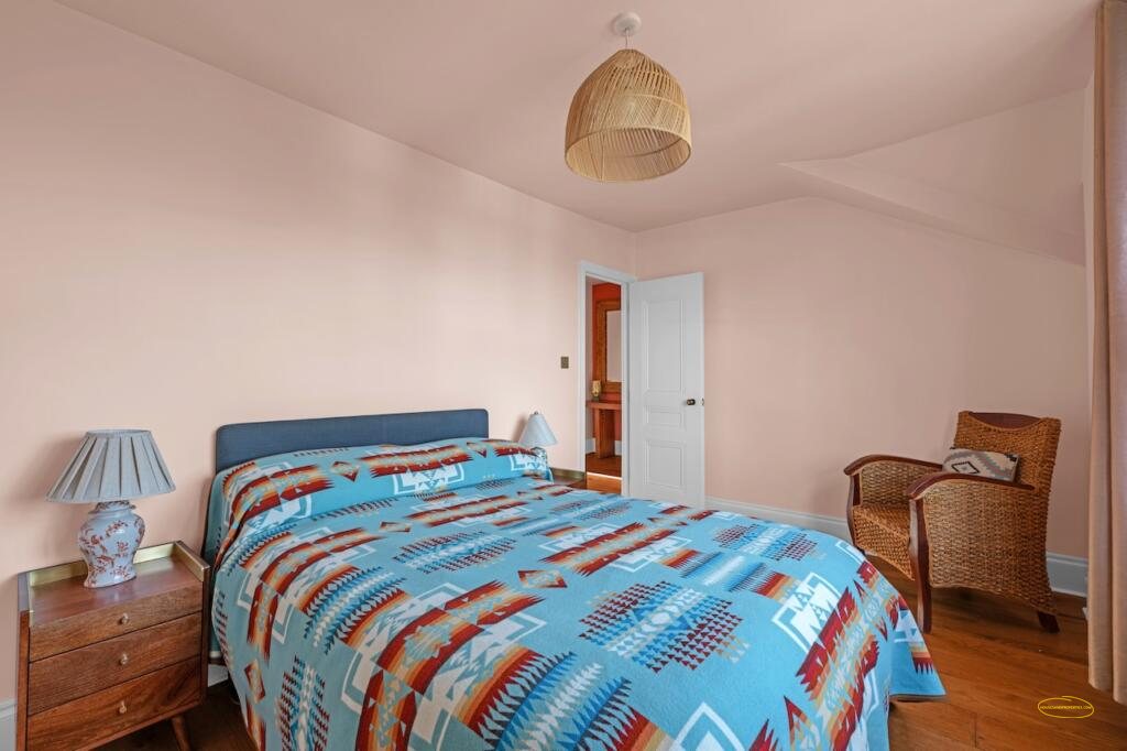 1-Bed Airbnb Photography In Richmond, TW10