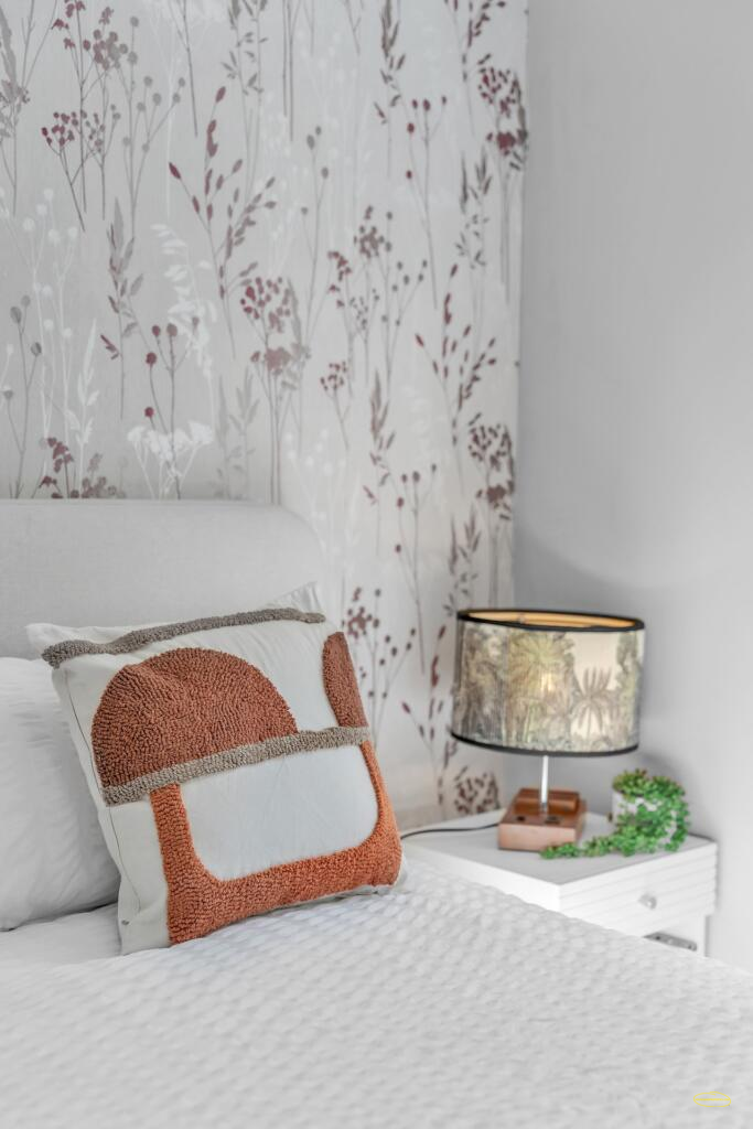 King's Road 2-Bed Airbnb Photography, SW3