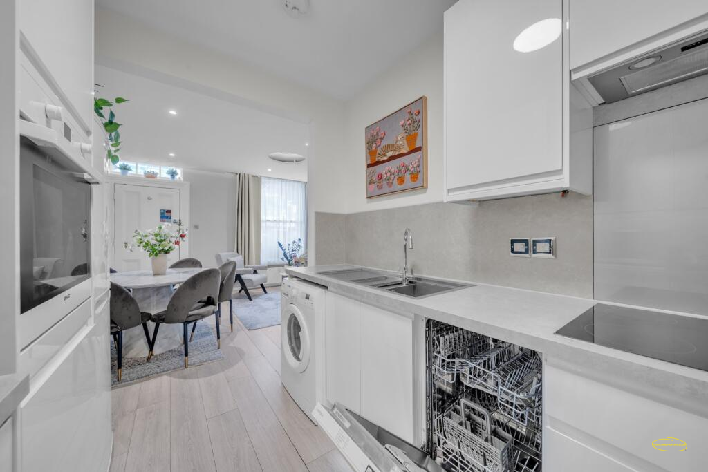 King's Road 2-Bed Airbnb Photography, SW3