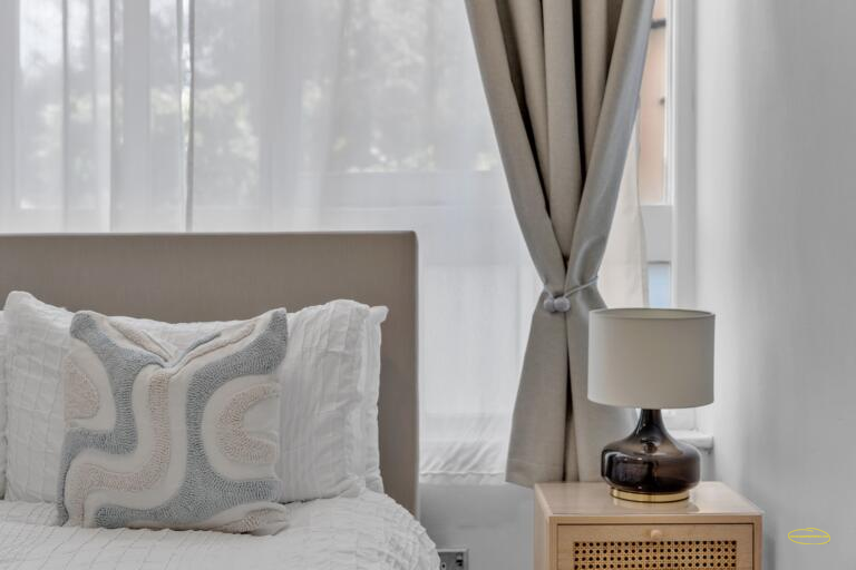 King's Road 2-Bed Airbnb Photography, SW3