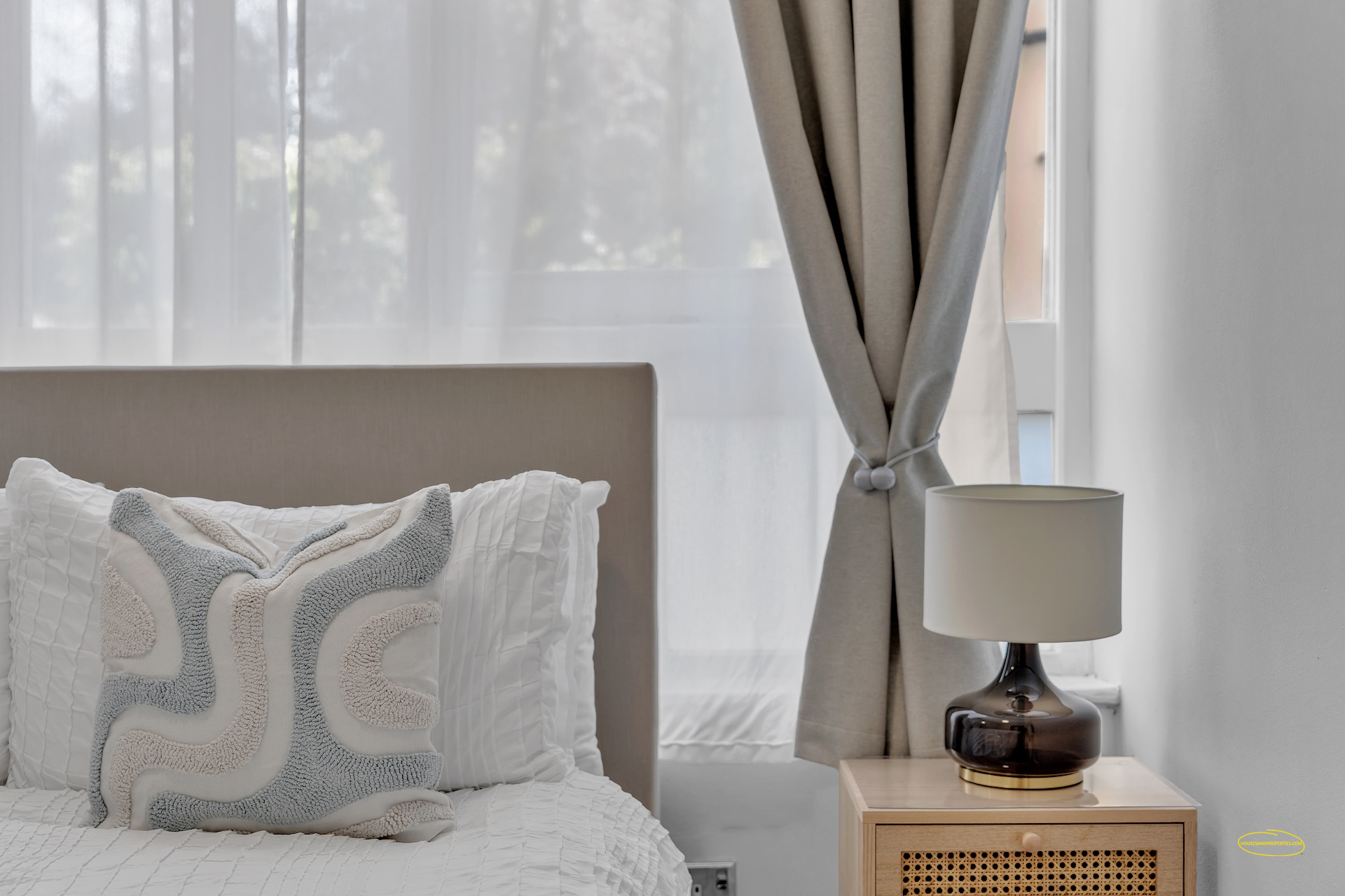 King's Road 2-Bed Airbnb Photography, SW3