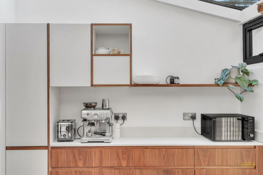 1-Bed Airbnb Photography In Turnpike Lane, N16