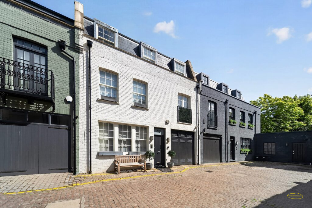 4-Bed Airbnb Photography In Princes Gate Mews, London SW7