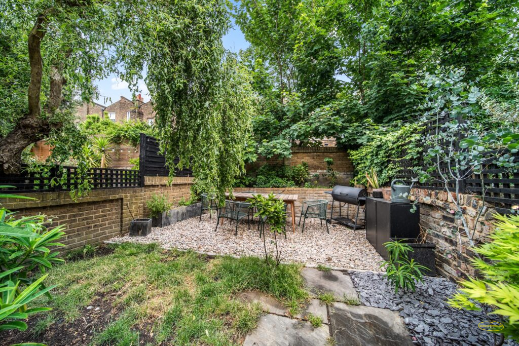 2-Bed Airbnb Photography In Hackney, Poole Road, E9