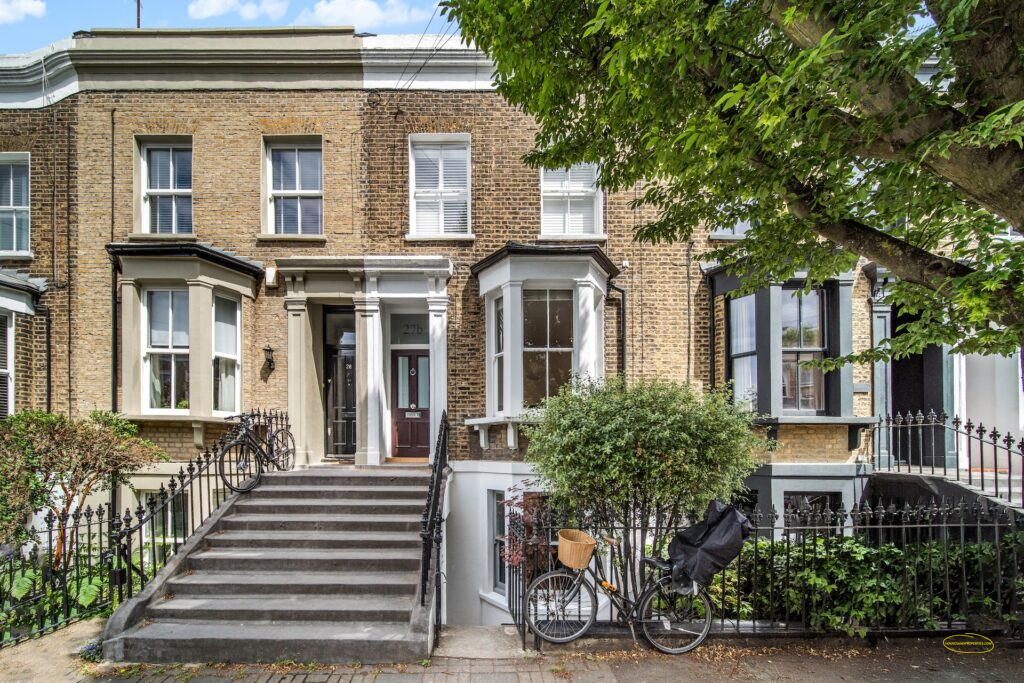 2-Bed Airbnb Photography In Hackney, Poole Road, E9