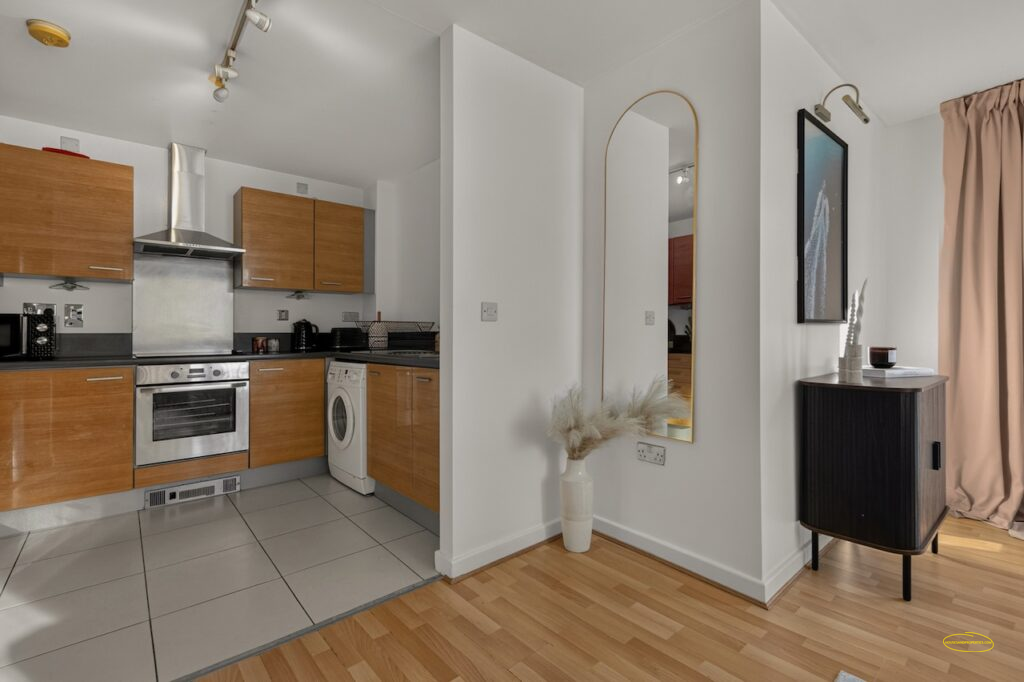 2-Bed Apartment Photography On Bow Road E15