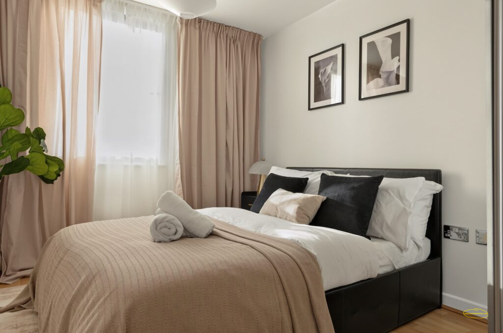 2-Bed Apartment Photography On Bow Road E15